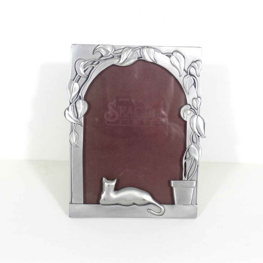 Vintage Pewter Picture Frame 5 x 7 Large Seagull Canada Cat Plant Easel